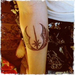 fuckyeahtattoos:  My earliest memory in life is watching the final duel between Luke Skywalker &amp; Darth Vader on the Death Star, about two feet from the tv, completely mesmerized as what I was watching.  It really was a no brainer that my first tattoo
