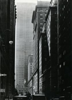 liquidnight:  Berenice Abbott Vanderbilt Avenue Looking south from 47th Street, October 9, 1935 From Berenice Abbott: Changing New York      very close to here right now
