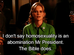 Ella: No digo que la homosexualidad sea una abominación Sr.