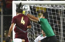  #Vinotinto   mentesubconsciente:  Momento del gol de Venezuela frente a Bolivia Gol de Vizcarrondo 