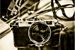 The camera of Ernesto &ldquo;Che&rdquo; Guevara that he had right after the Revolucion. With a 50mm (N.B. 5cm on the ring) F/1.1 Nikkor lens. He gave it to Dr. Oscar Fernandez Mel and is now exposed in the Fortress of Havana. Source