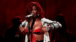 sexybabes-blr:  thefinestbitches:Rihanna