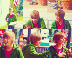  happy 2nd anniversary One less lonely girl music video! 