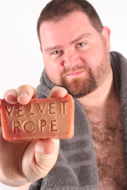 stevenmalibu:  anonbear:  Wow! He is the founder and CEO of Velvet Rope Soaps/Jovanic Corp! john3876:  www.velvetropesoaps.com helping bears all over the country soap up their fur.  =)   HOTTTT 