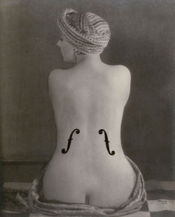 lacewings: Le Violon d'Ingres (1924) Kiki de Montparnasse photographed by Man Ray 
