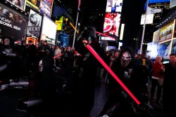 Vaginal-Erection:  Star Wars The Old Republic Lightsaber Freeze Mob In Times Square