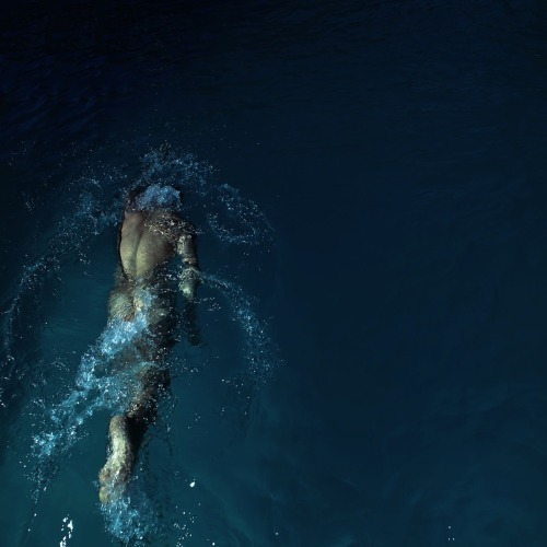 loverofbeauty:  Mustafa Sabbagh: Swimmer 