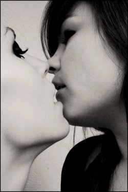 betsuro:  Lesbians by ~extraordinary-art