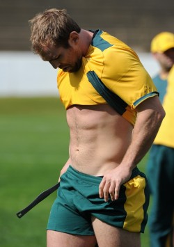 bromofratguy:  this is why rugby guys are the best.  
