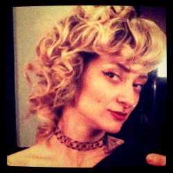 I love hairstylists!!! Making me look classy!! (Taken with instagram)