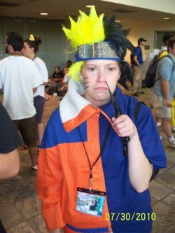 pleasestopcosplaying:   I saw another Naruto-Sasuke split and thought I’d add.  holy poop 