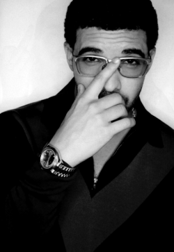 wherezmymind:  Drake swag Follow For More
