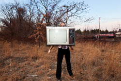 horriblyhappy:  Throw Your Television!  Brooke