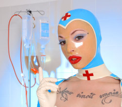 wow, that is an awesome nurse’s hood