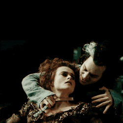 loratadina:  Mrs. Lovett &amp; Sweeney Todd / Helena Bonham Carter &amp; Johnny Depp.  Sweeney Todd: The Demon Barber of Fleet Street (2007) 