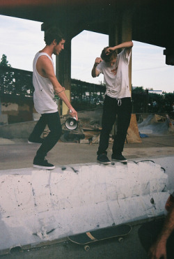 Royalsupreme:  Taylor And Jack (By Tyler Smellson) 