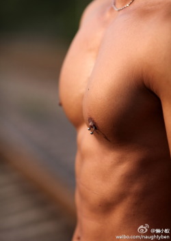 iloveasianmen:  Those nipples need  a licking  i like firm chest! =)
