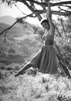 legrandcirque:  … actress Pier Angeli. Photograph by Allan Grant. California, June 1954. 