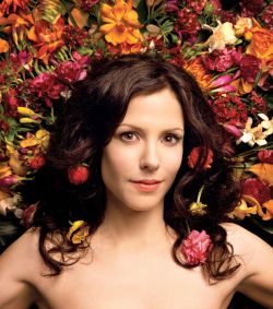 S2 Weeds Mary Louise Parker