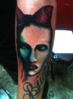 fuckyeahtattoos:  Marilyn Manson’s painting “Experience is the Mistress of Fools” He has made a huge impact in my life so what better way to say thank you than putting him permanently on my body.