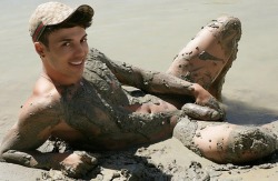 skimmingthetop:  dirty foreskin   Muddy