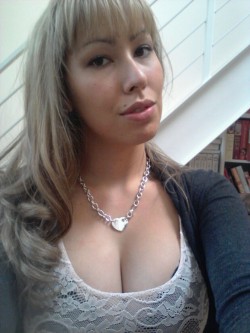 Damn babe, love that cleavage! From LitaLenee  Ladies if you want to be on this blog, submit your boob pics!