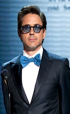 rdjnews:  OSCARS: Who should host next year? (POLL)  Robert Downey Jr. - We didn’t need a “documentary” bit to remind us what a wicked sense of humor RDJ has, but it certainly helped make him a buzz topic on Twitter, with many hailing his ability