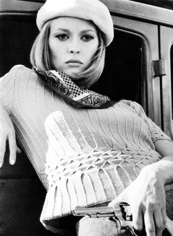 vintagegal:  Faye Dunaway in Bonnie and Clyde (1967) 