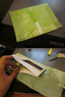 alora-witch:  reeses-peixes:  prettyflyforaredspy:  raceagainstelegance:  suyedah:  a wallet that will never be stolen from your purse  omg  omfg  oh  that’s fucking brilliant 