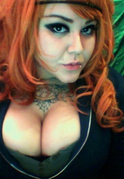 Oxy-Doll:  For Those Of You Who Like Seeing My Face As Well As My Cleavage.    You&Amp;Rsquo;Re