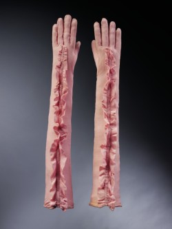 vonmurr:  Elsa Schiaparelli ruffled pink evening gloves from “Circus Collection” February 1938 