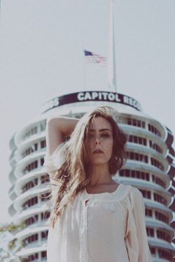 camerondavisfotos:  Brooke Lynne stops by for some quick snaps outside the Capital Records building, A Los Angeles landmark built in 1956 by Welton Becket. Photography by Cameron Davis. http://camerondavisfotos.tumblr.com  Cameron was awesome to