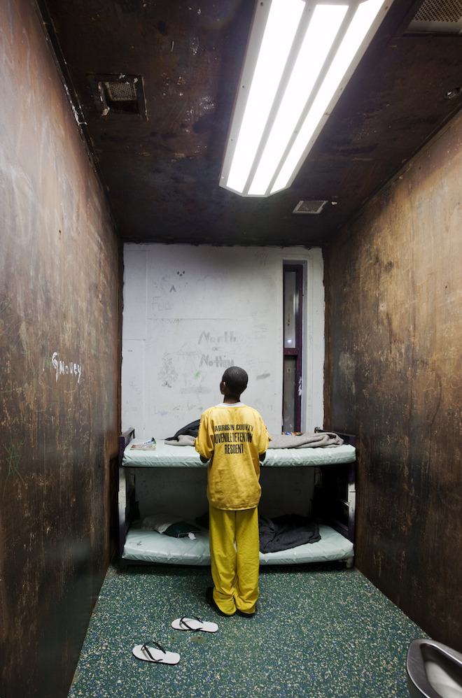 blackgirlphresh:   Uncompromising Photos Expose Juvenile Detention in America On