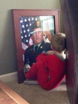 mindofturrets:  tw0way:  Traci Wise:  “I found my son sitting having a moment with his daddy (SFC Benjamin Wise) the other day. We lost him January 15 in Afghanistan… we cannot forget about the incredible loss these children must undertake.”