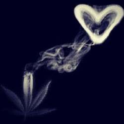 jordanbaileey:  #weed #marijuana #smoke #smoketricks