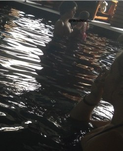 Harrysbitch:  Vashappeninstyles:   Harry Playing With Baby Lux In The Pool Credit*