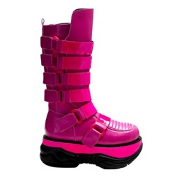 cheap-bliss:  sugarrush-the-neon-cupcake:  Demonia Neptune 310UV Pink boots…I NEED THEM.  how funny! My friend danielle, (sugarrush) got these last week as a present &lt;3  Want.