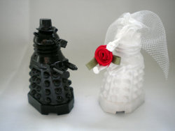 thetiniestthings:  Dalek Wedding Cake Toppers