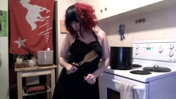 cammin&rsquo; it up on MyFreeCams in my kitchen soon!!! Get in HERE and spank me with a wooden spoon!!