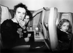 Johnny Rotten &amp; Sid Vicious, Europe, 1977- Ph. Bob Gruen