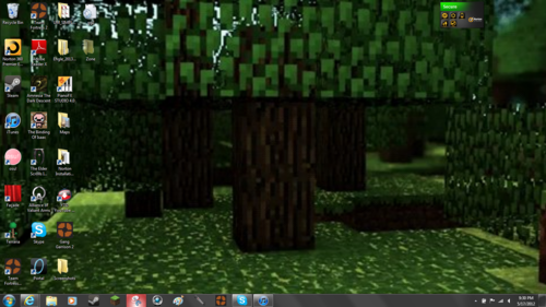 Reblog with a screencap of your desktop. NO CLEANING.