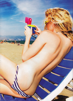 the-lovecats:  http://the-lovecats.com   ph Tony Kelly for French Playboy 