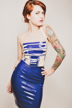 rustybirdcage:  R2D2 Latex dress made by