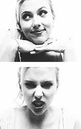 Scarlett Johansson haciendo muecas… adult photos