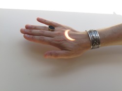 hidden-ocean:  her ring and her bracelet. can i steel them/ 