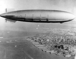 my1930s:  “The USS Akron over San Francisco,