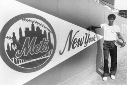 BACK IN THE DAY |6/3/80| The New York Mets select 18-year old Darryl Strawberry with the No. 1 pick in the MLB draft.