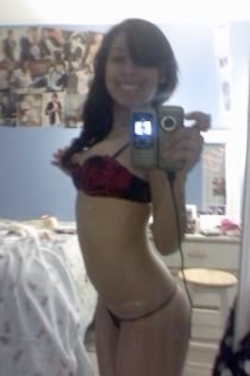 allmyswallows:  We love this adorable amateur!  Please check out her blog and give her some love. 