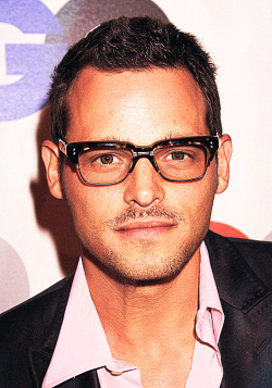 How-We-Operate:  › Grey’s Anatomy Male Cast   Glasses 
