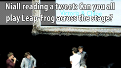 spooningwithhoran:  ellozayn:  One Direction playing leapfrog at the conert in Phoneix [x]  but niall and harry  